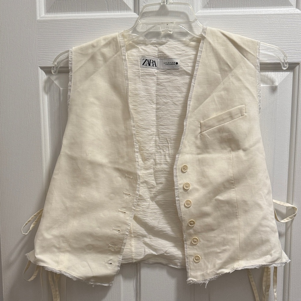 ZARA Cream Linen Button-Front Vest